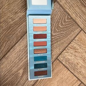 Urban Decay Beached Eyeshadow Palette - brand new with box